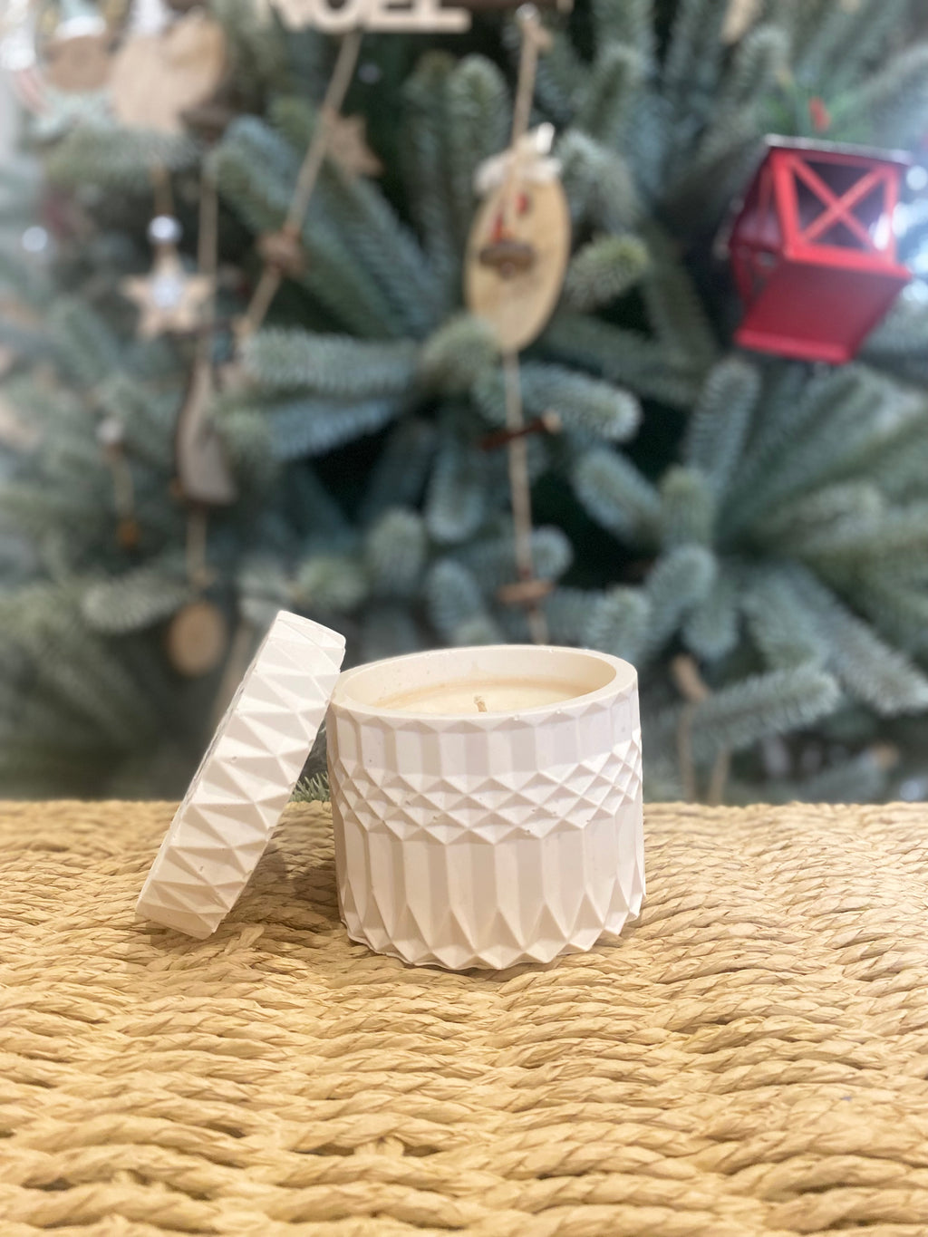 Bougie design parfumée artisanale – Cire d’olive