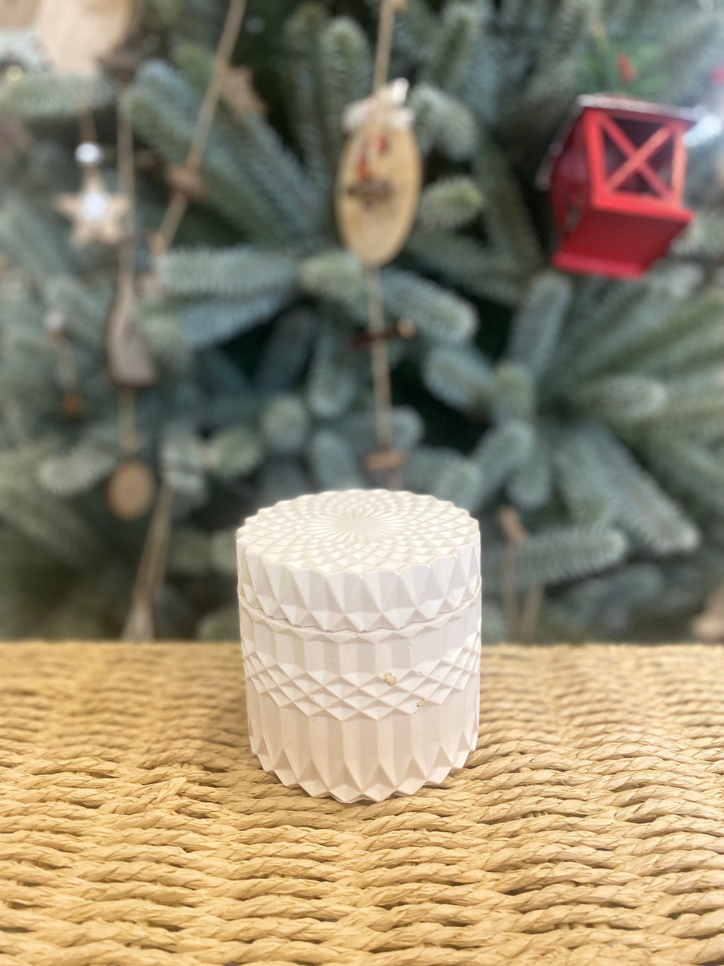 Bougie design parfumée artisanale – Cire d’olive