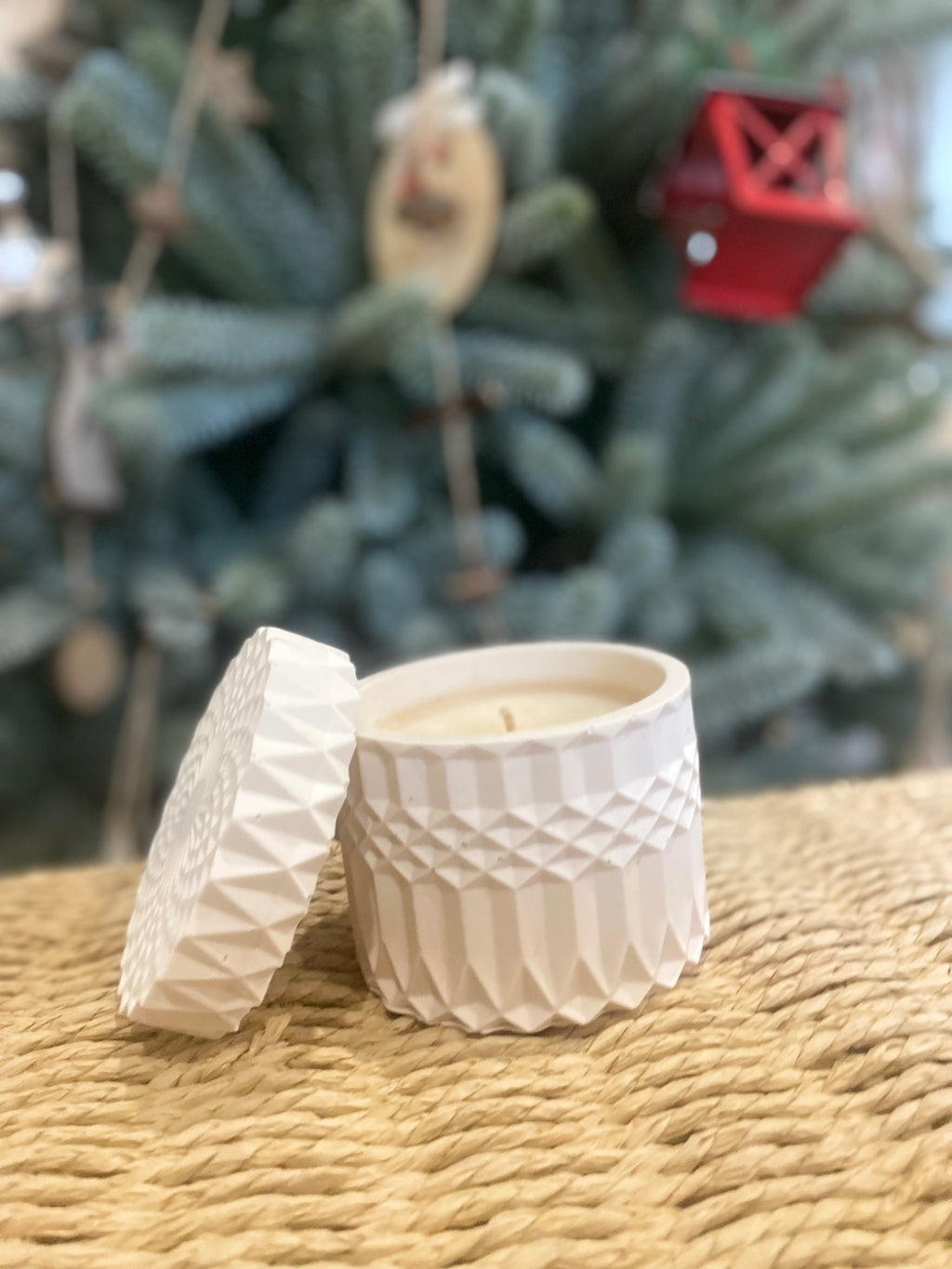 Bougie design parfumée artisanale – Cire d’olive