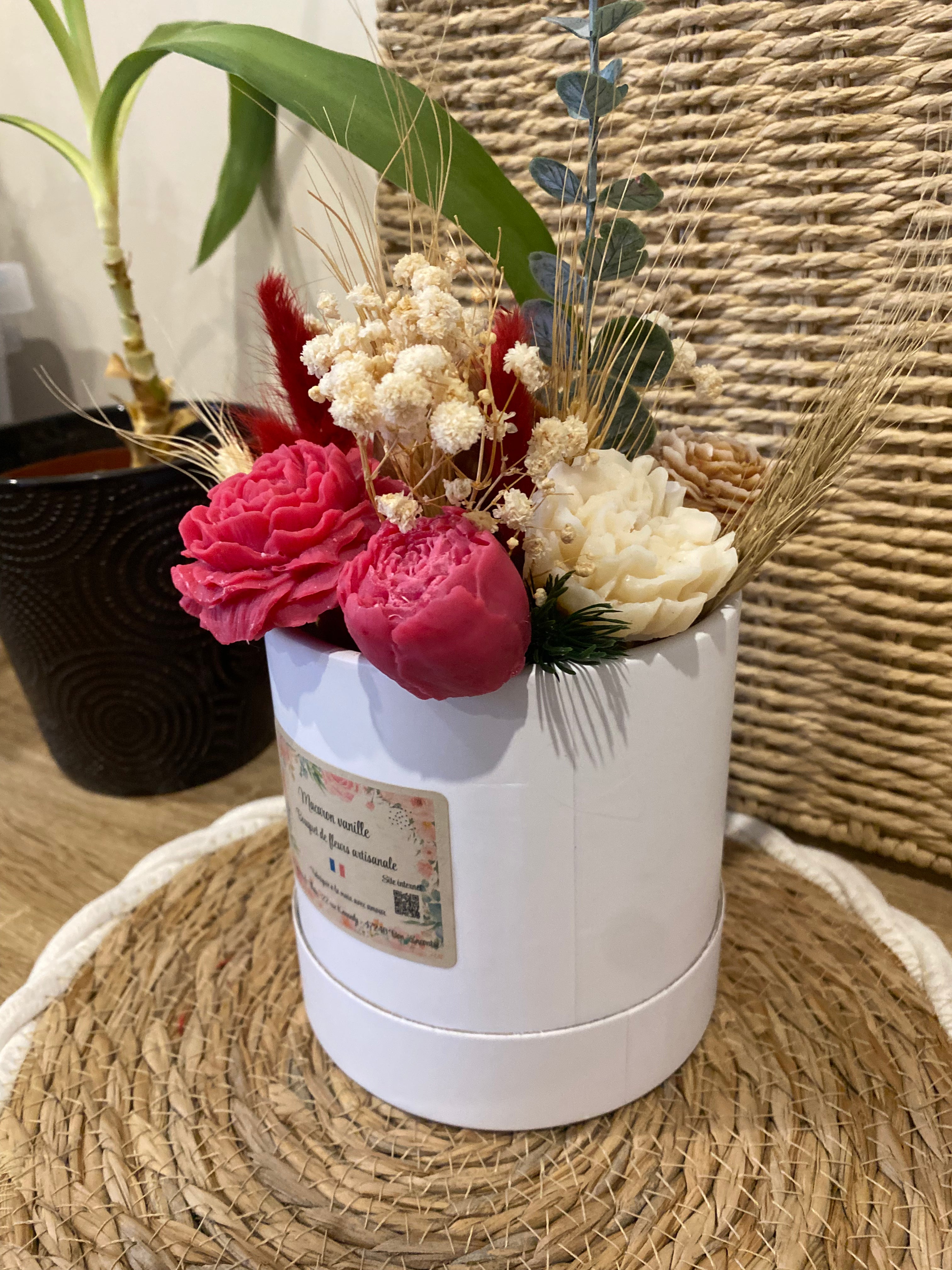 Bouquet de fleurs macaron vanille