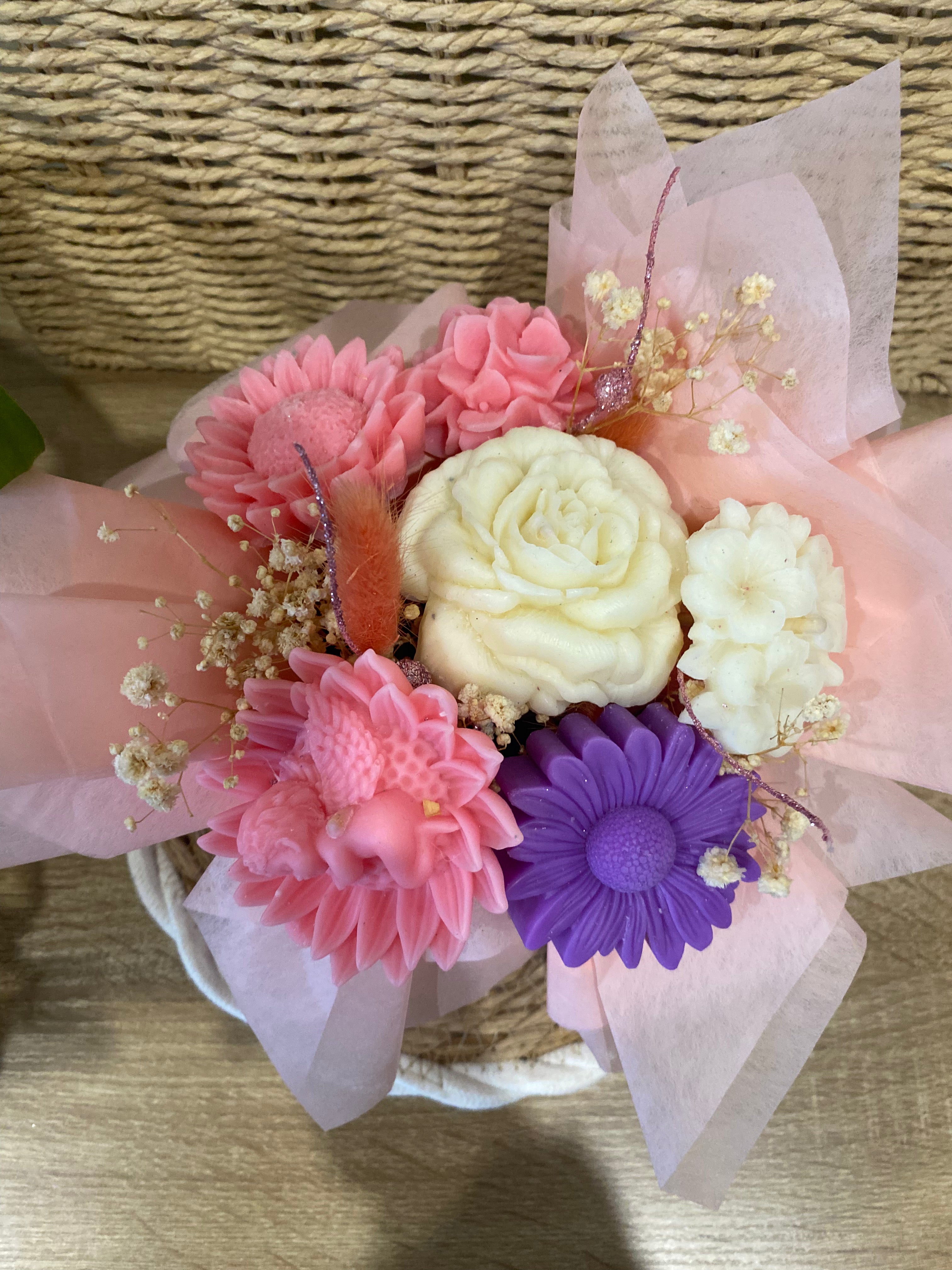 Bouquet de fleurs ange perce neige