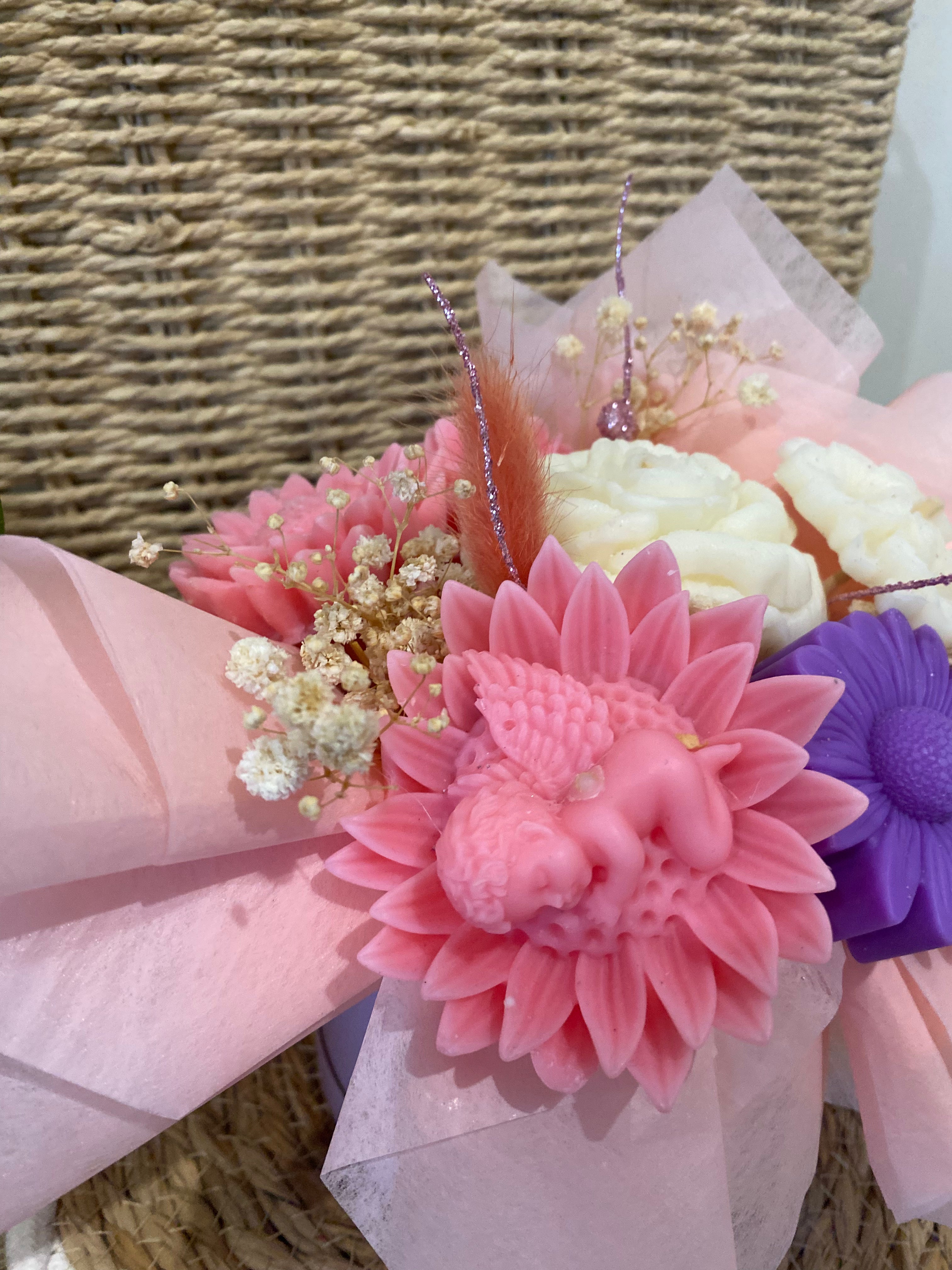 Bouquet de fleurs ange perce neige