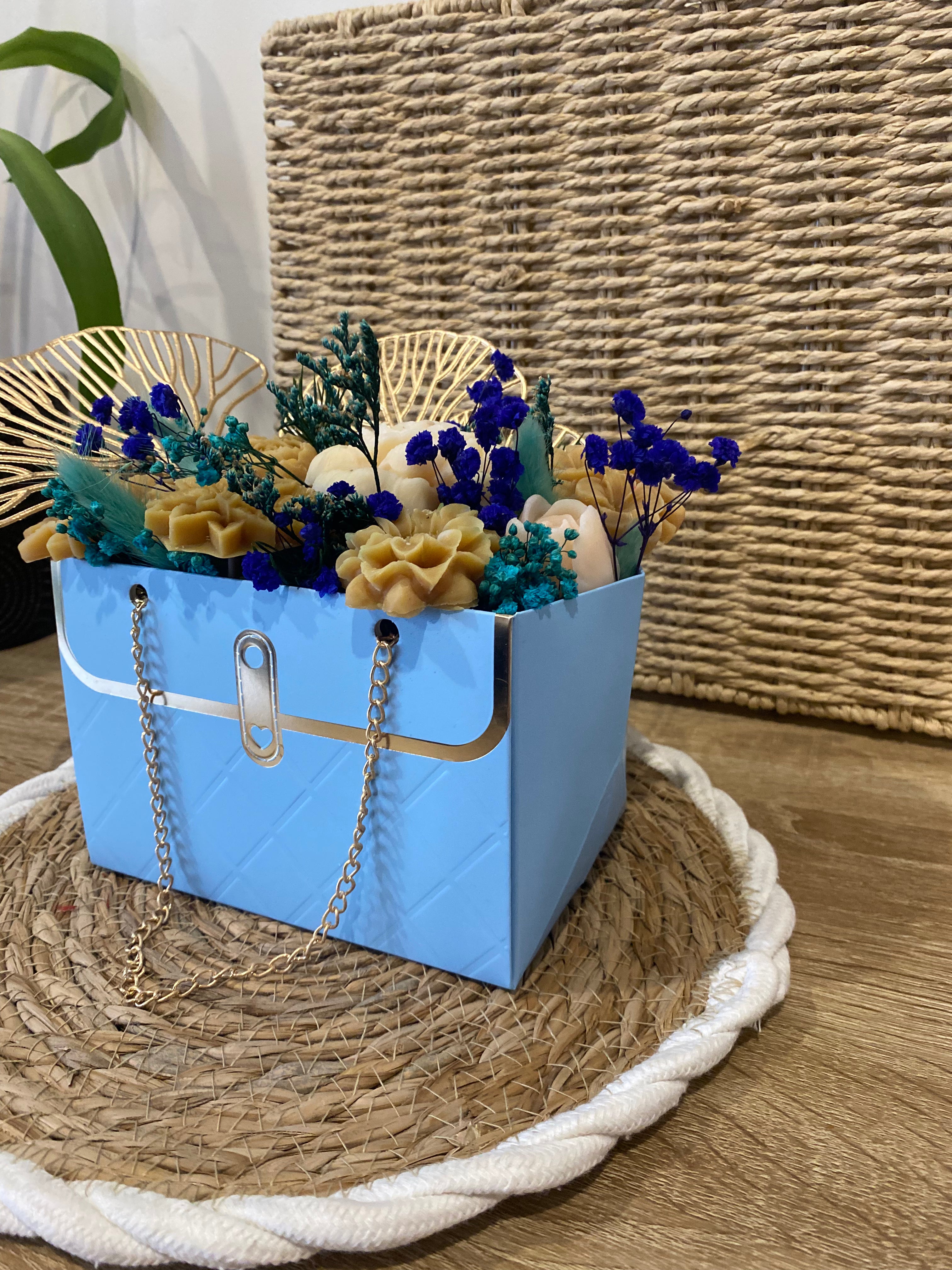 Bouquet de fleurs parfumées en cire – Rocher praliné