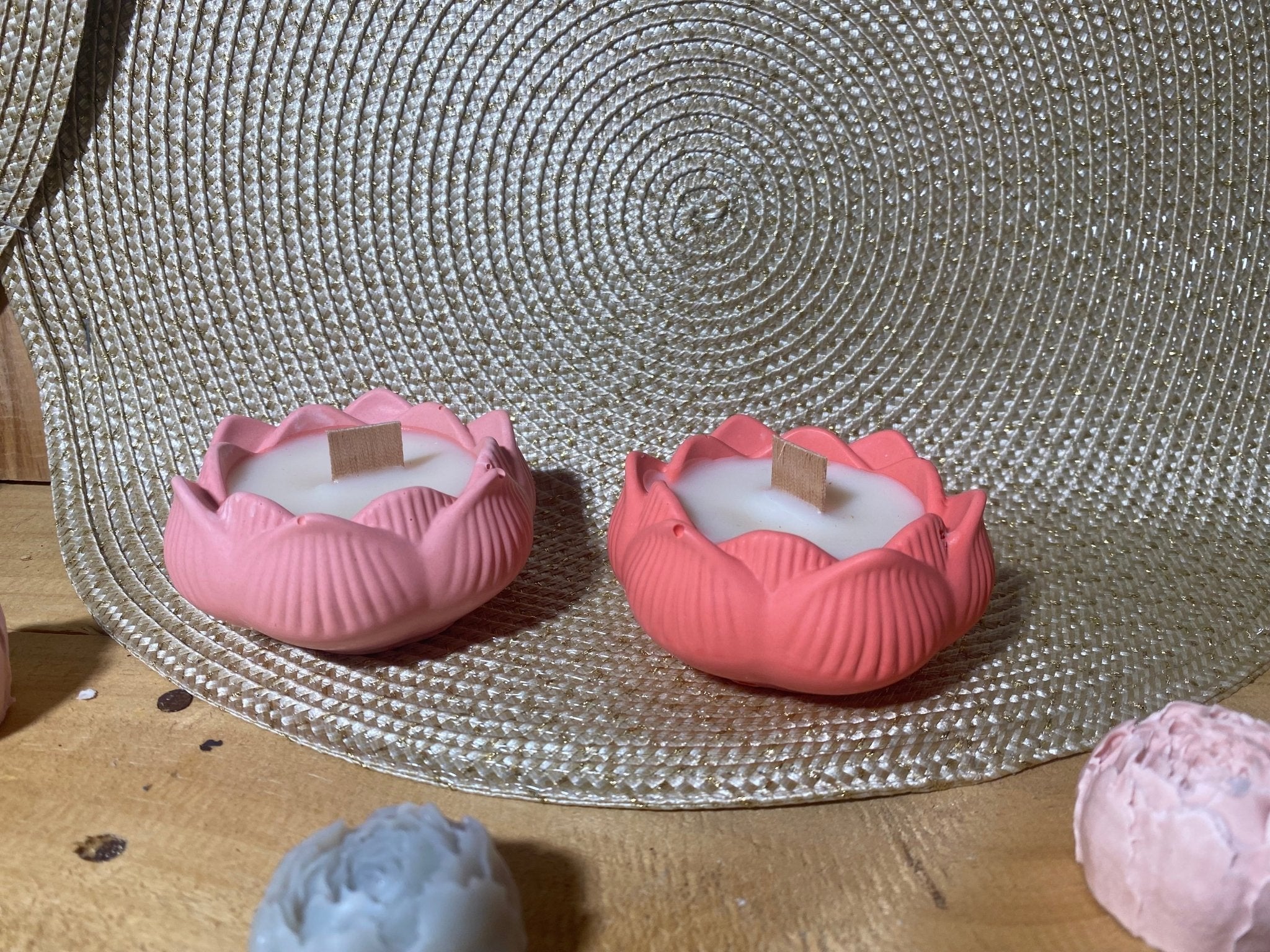 Bougie Lotus Alma - Édition Octobre Rose 🌸 - Les créations de Thaïs