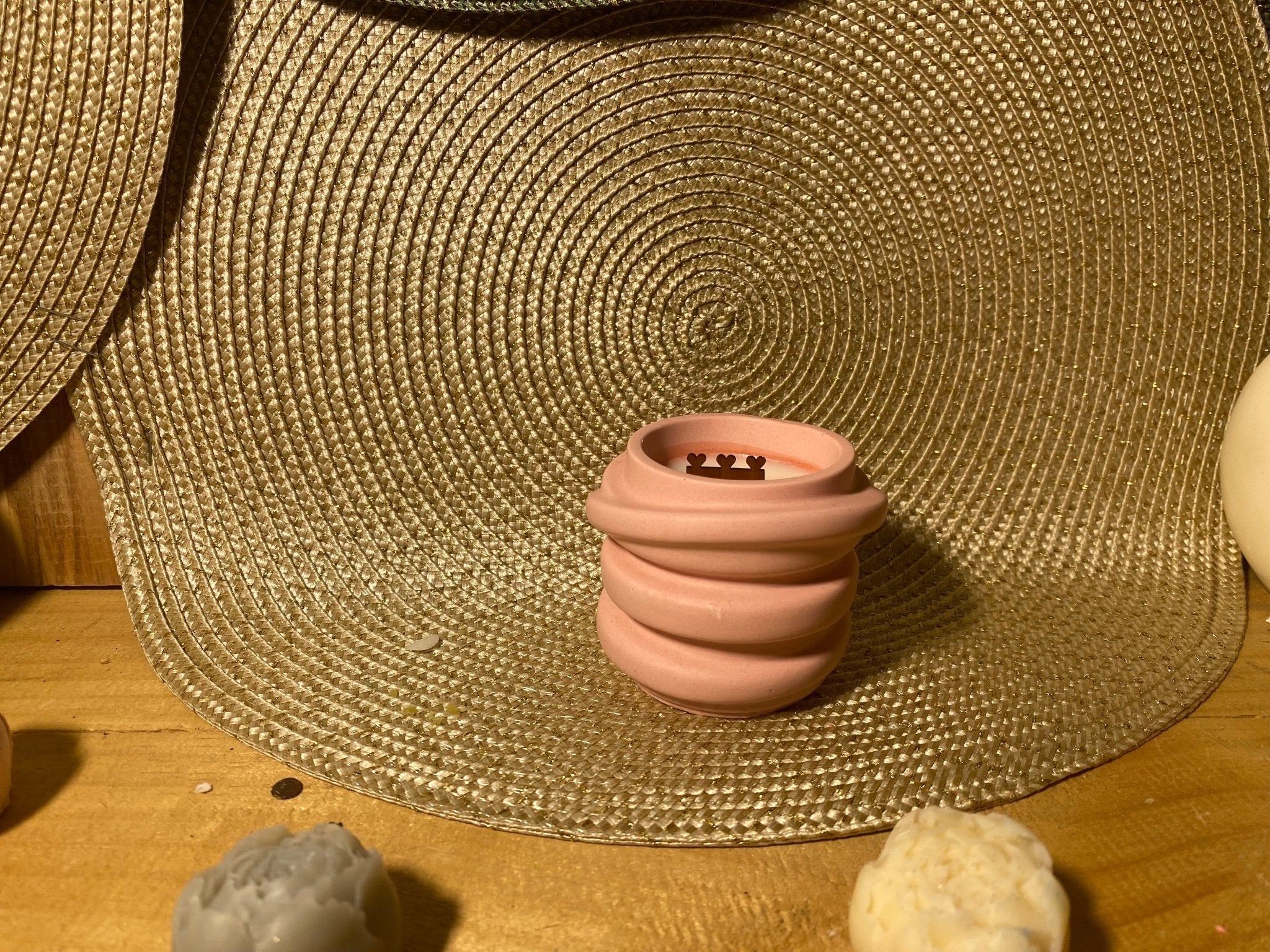 Bougie Éclat de Rose - Édition Octobre Rose 🌸 - Les créations de Thaïs